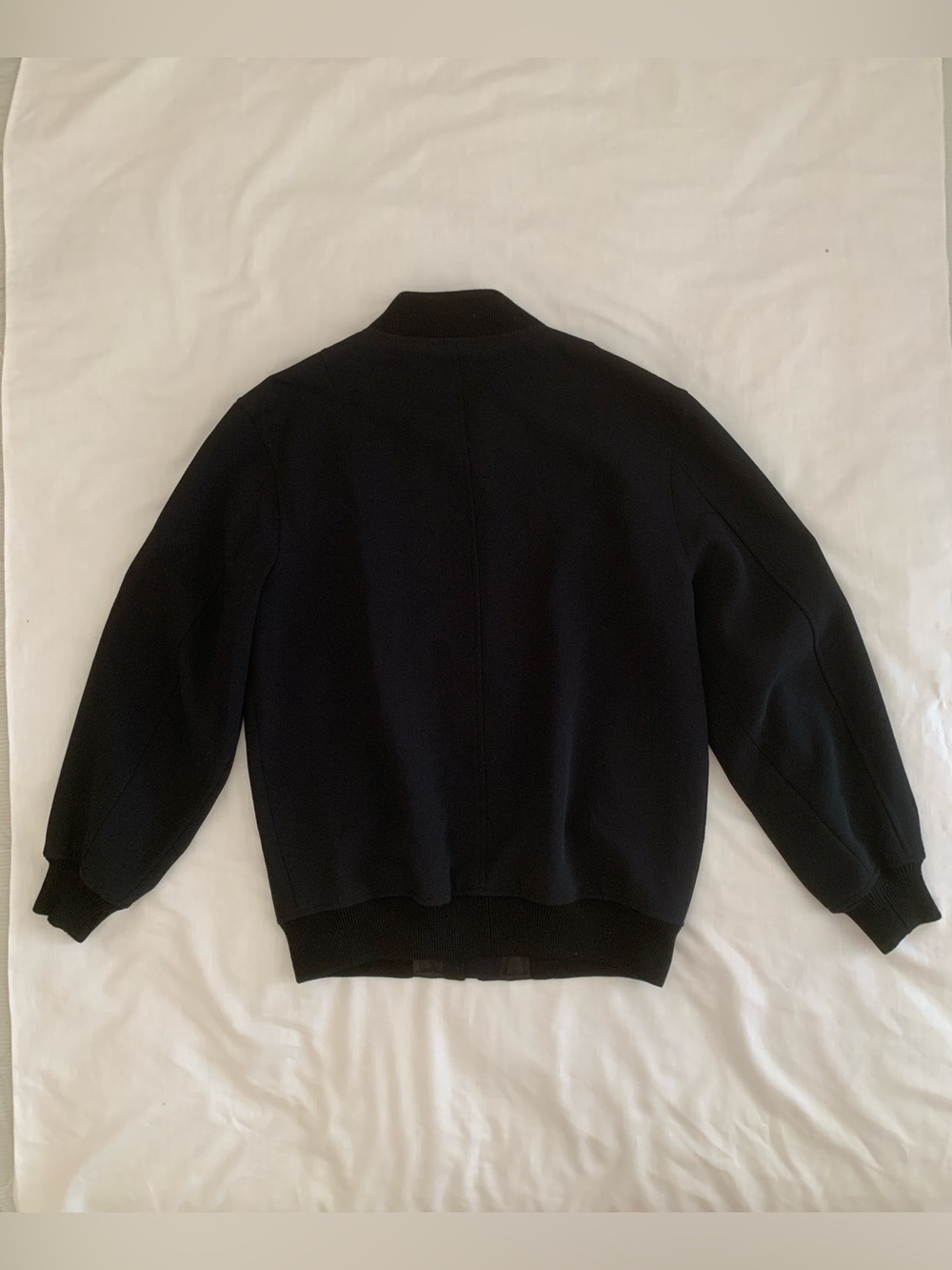 Aritzia Wilfred Numbers Crepe Bomber Jacket Black - S/M EUC - Picture 3 of 9